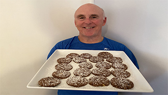 Chef Rob with snowstorm cookies